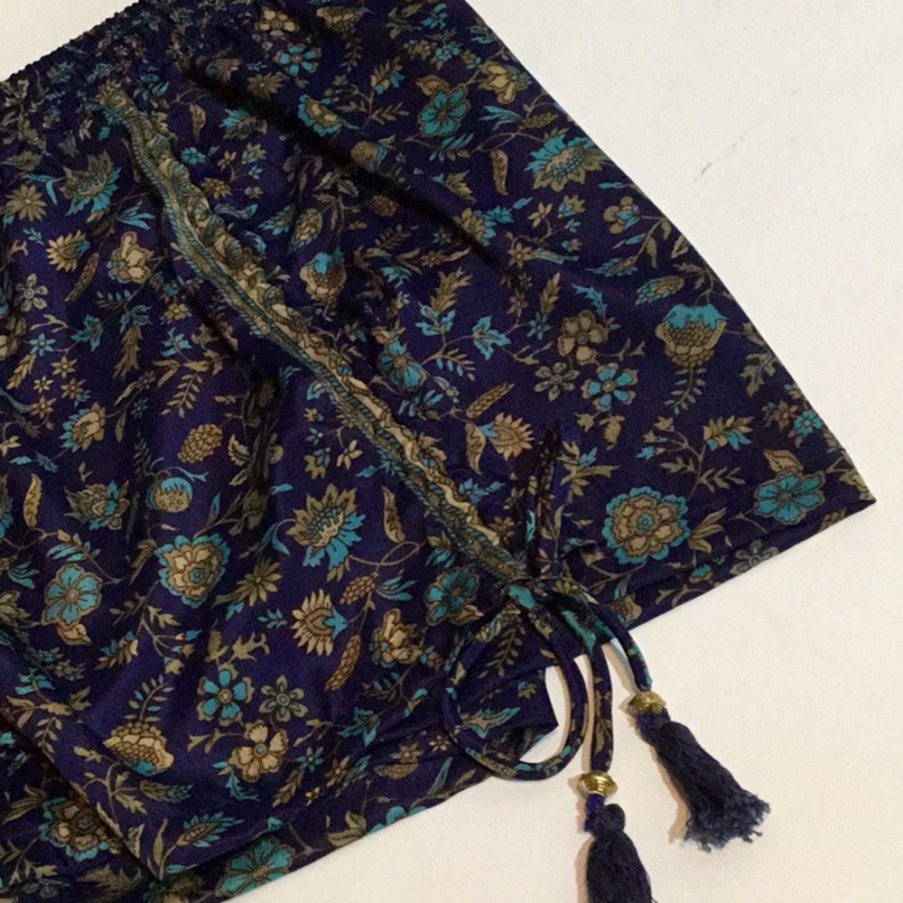 RAGA 🆕 Anthropology floral print shorts w/elastic waist,tightening cord, M - Picture 8 of 12